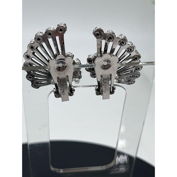 Coro Vintage Signed Rhinestone Clip-On Fan Silver Tone Black Crystal Earrings - Picture 4 of 16